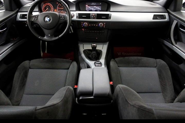 Hvid BMW 320d fra 2011