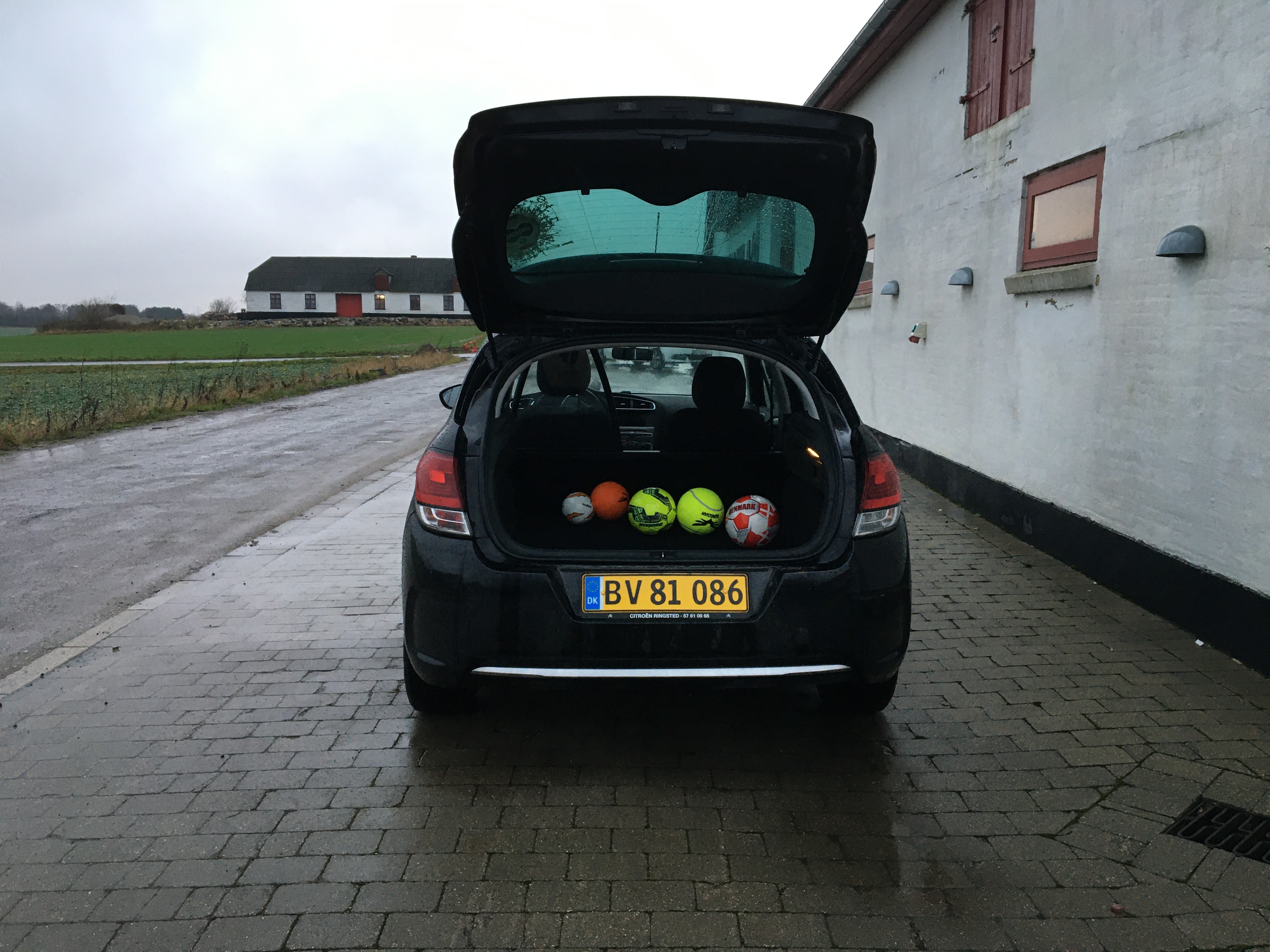 Sort Citroën C4 fra 2017