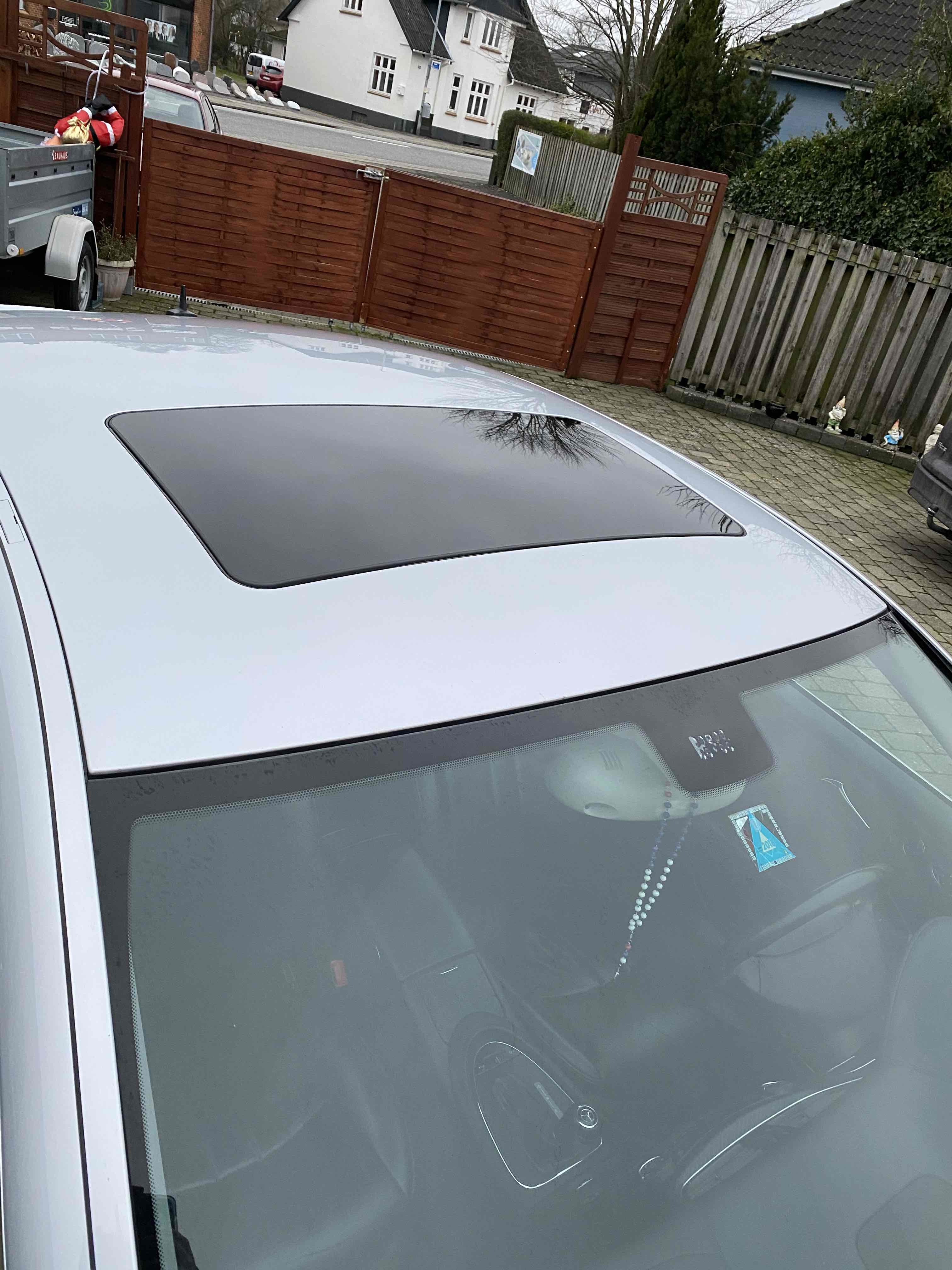 Sølv Mercedes CLS500 fra 2005