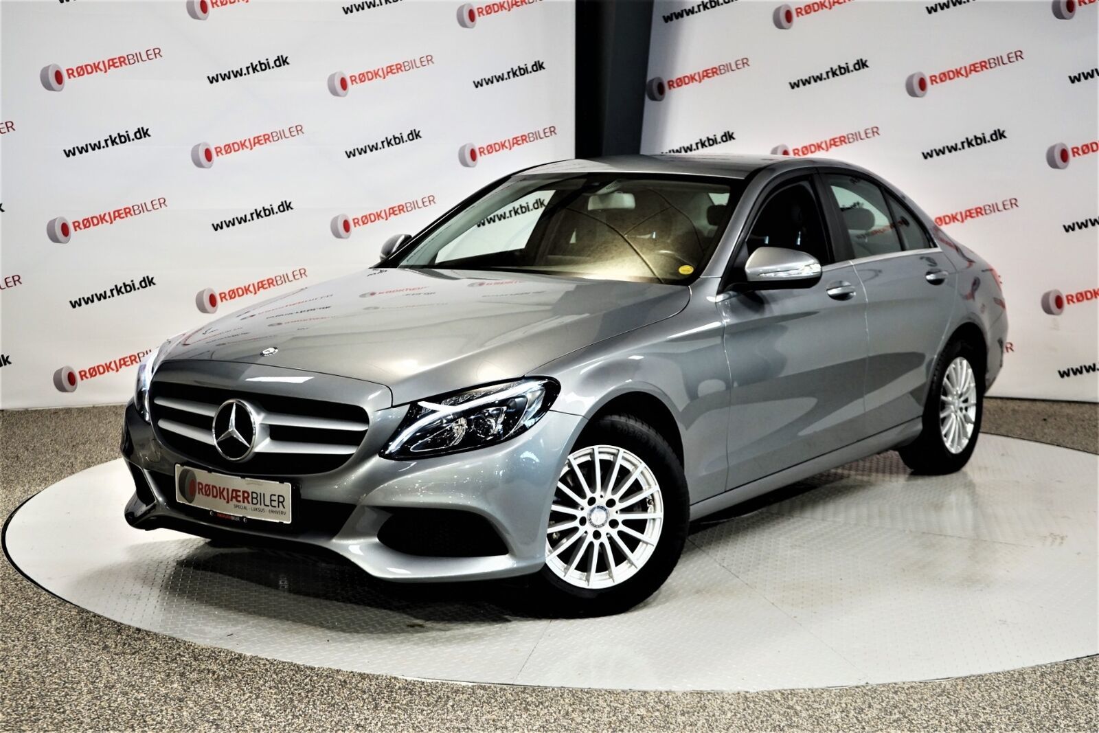 Grå Mercedes C220 d fra 2015