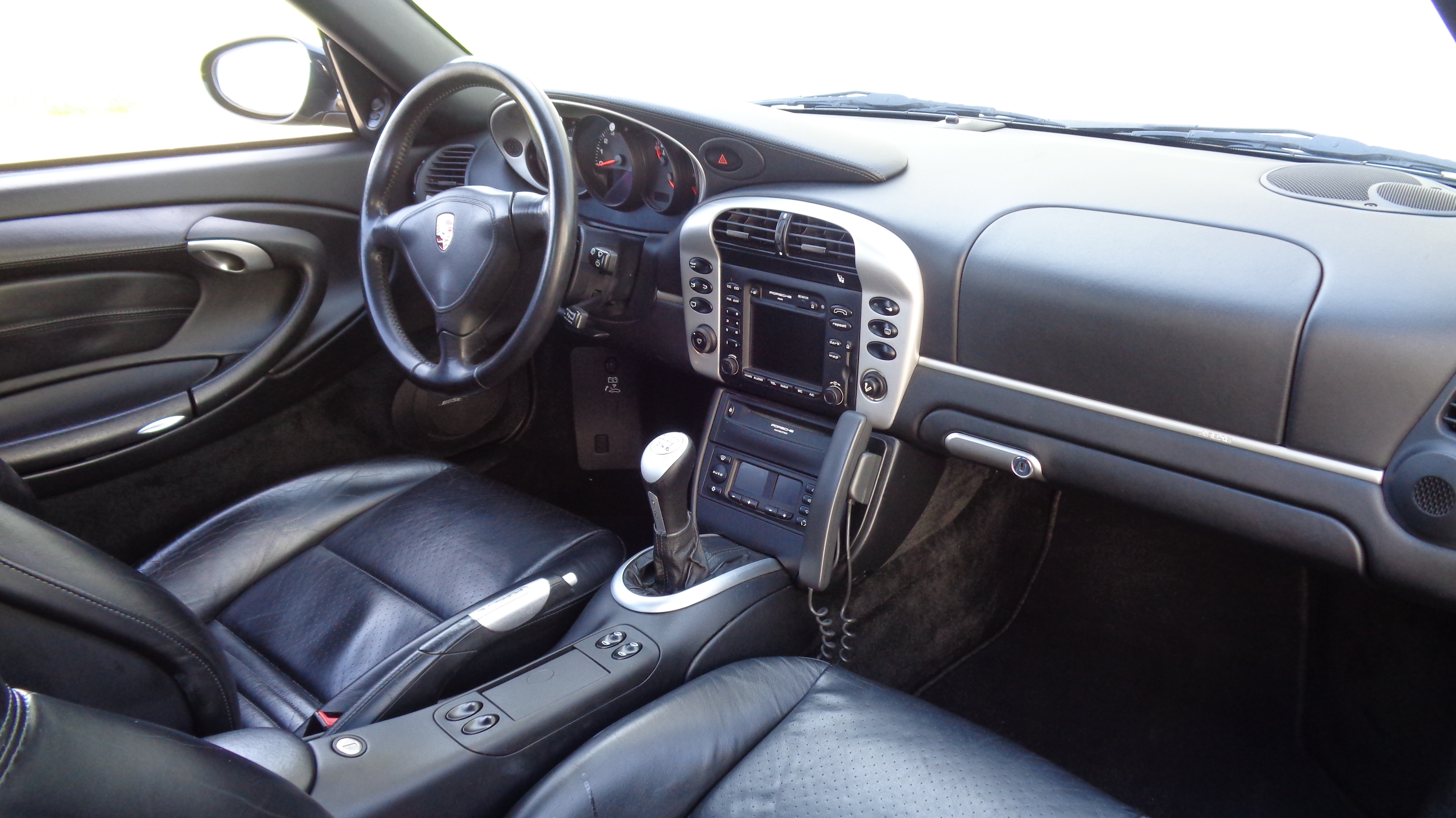 Sort Porsche 911 Turbo fra 2002