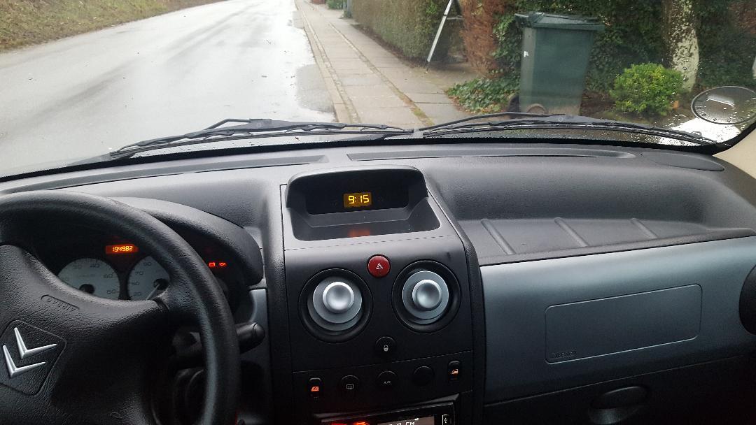 Grå Citroën Berlingo fra 2006