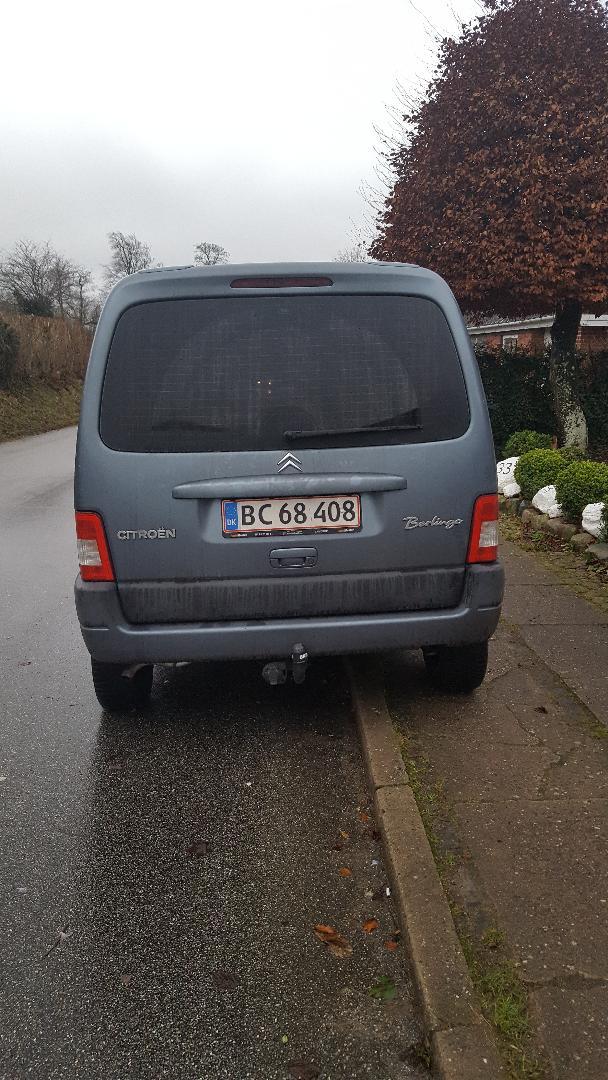 Grå Citroën Berlingo fra 2006