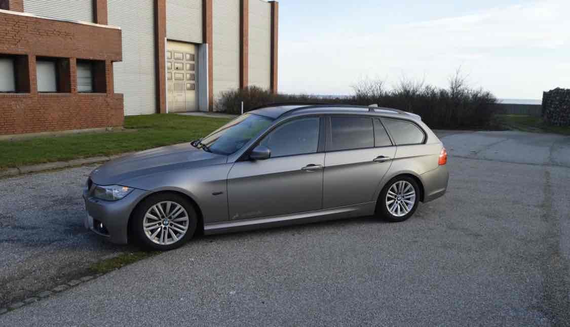 Sort BMW 320d fra 2008