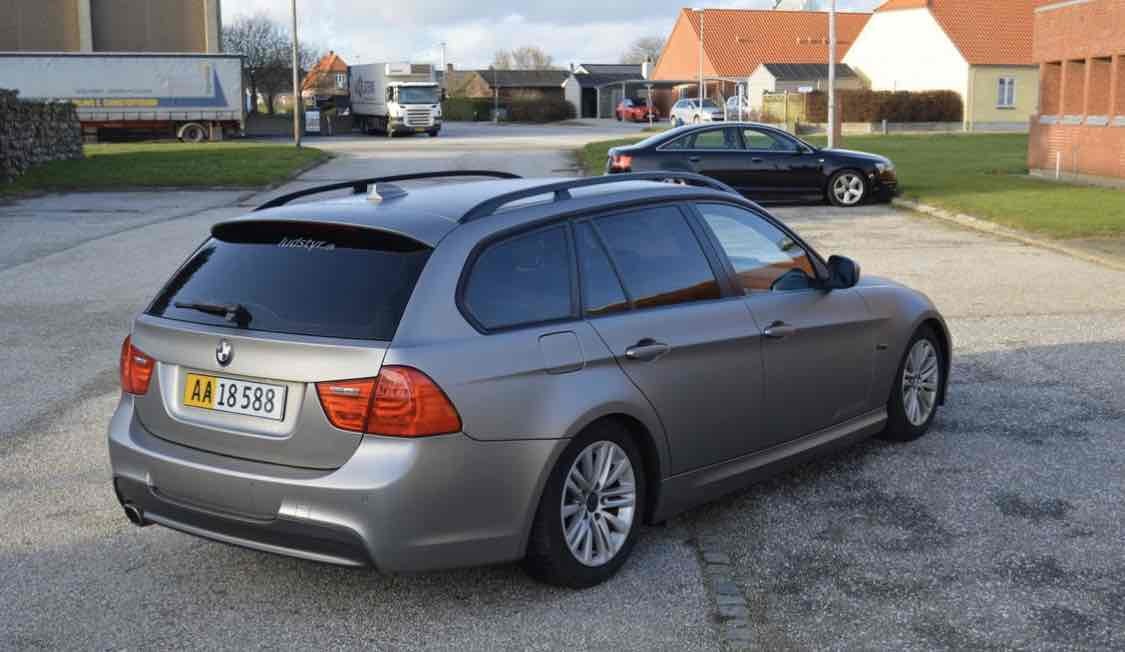 Sort BMW 320d fra 2008