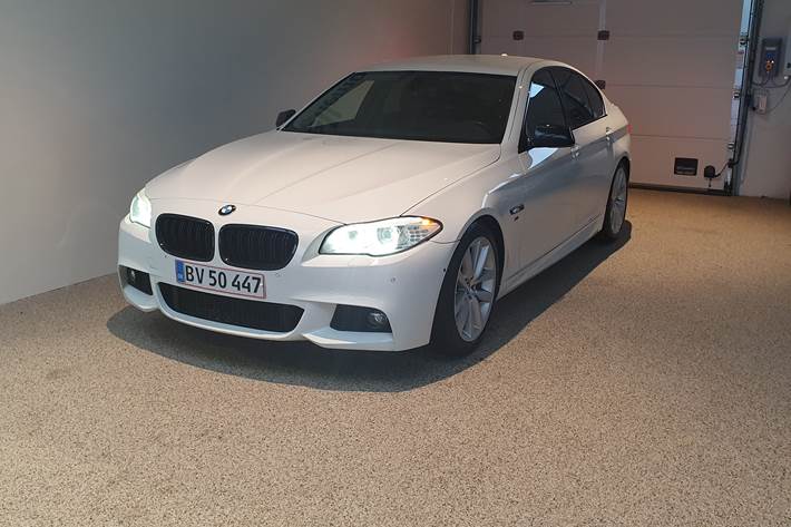 Hvid BMW 520d fra 2011