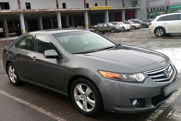 Blå Honda Accord fra 2020