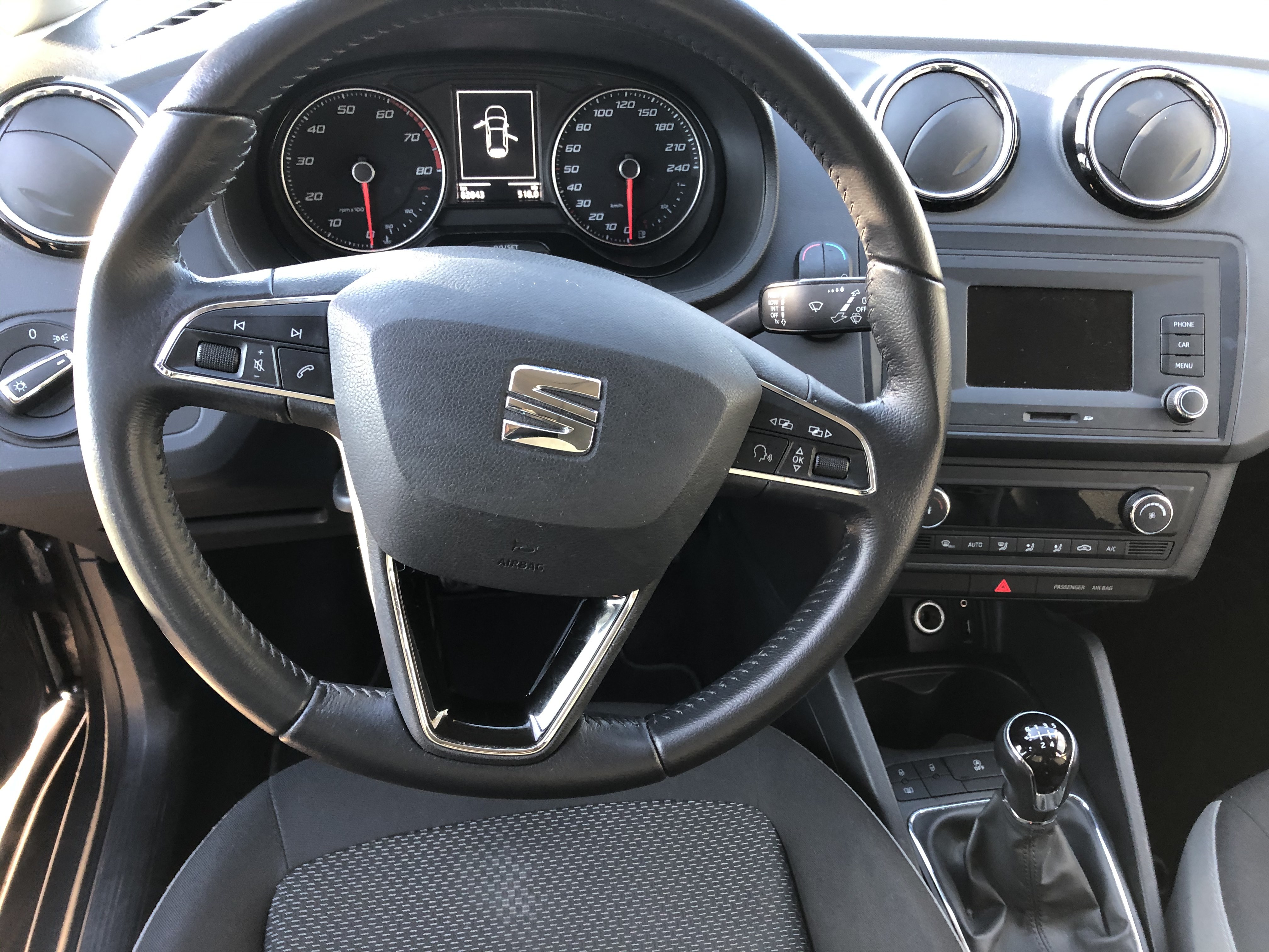 Grå Seat Ibiza fra 2016