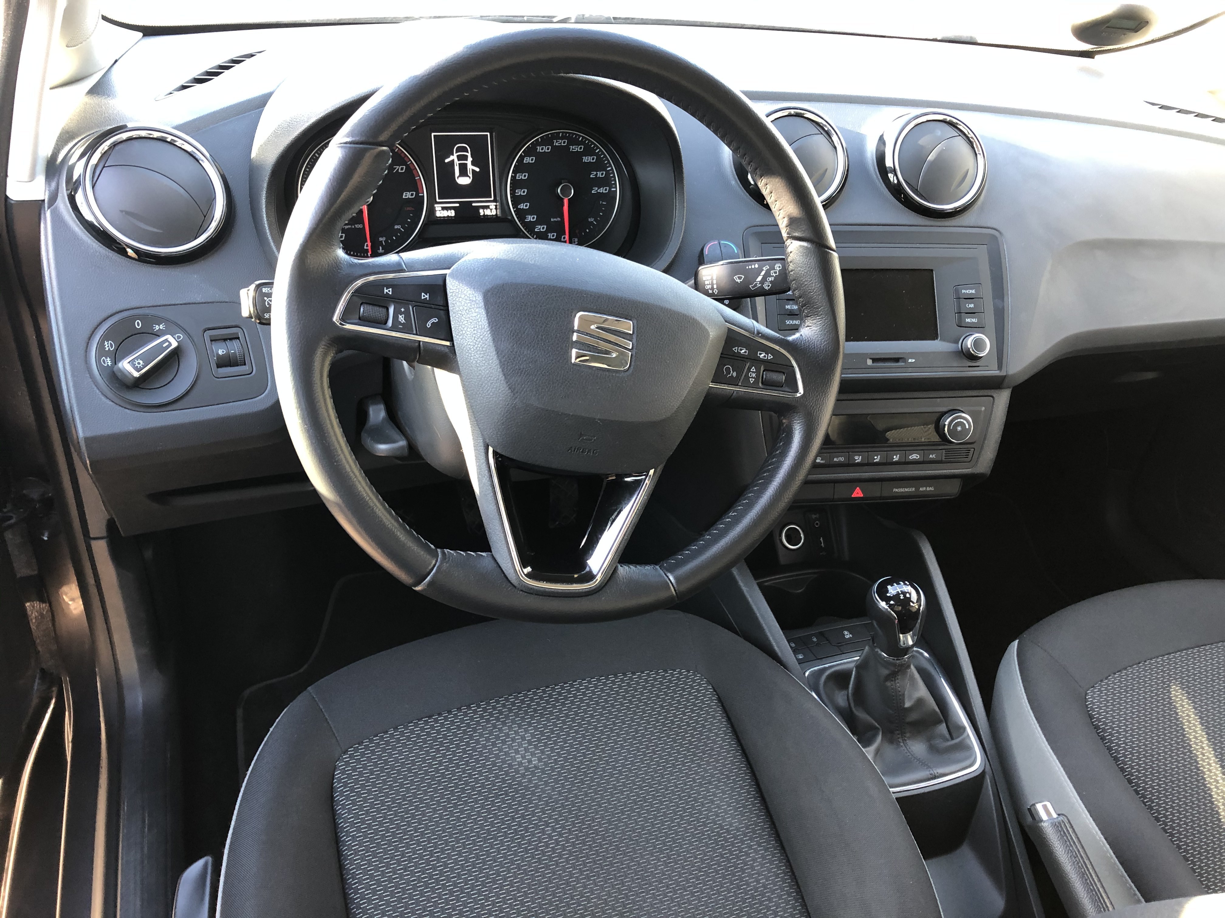 Grå Seat Ibiza fra 2016