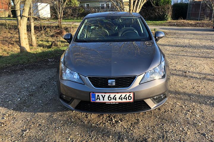 Grå Seat Ibiza fra 2016