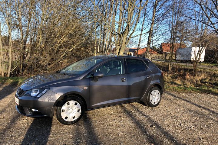 Grå Seat Ibiza fra 2016