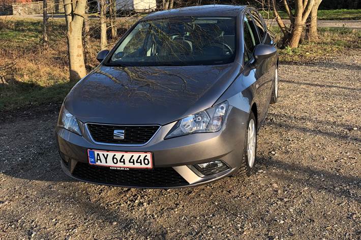 Grå Seat Ibiza fra 2016