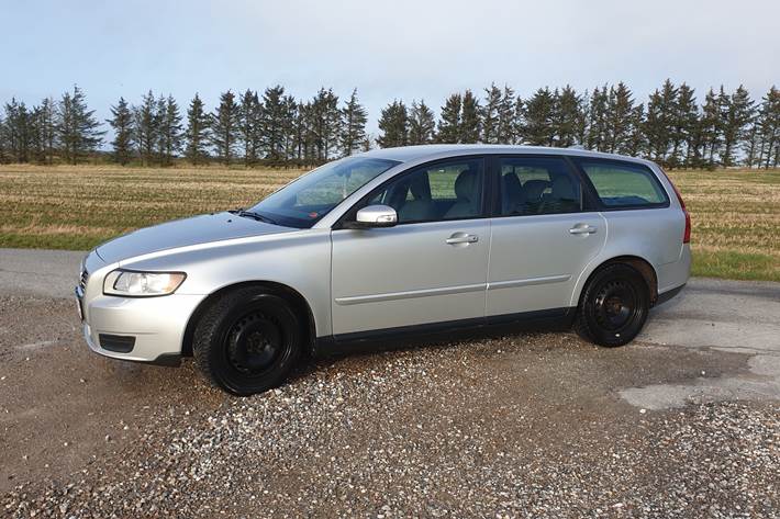 Sølv Volvo V50 fra 2008