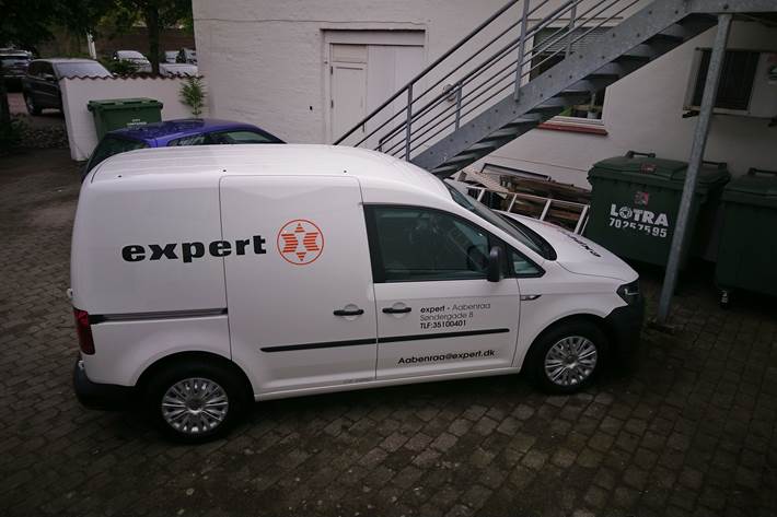 Hvid VW Caddy fra 2019