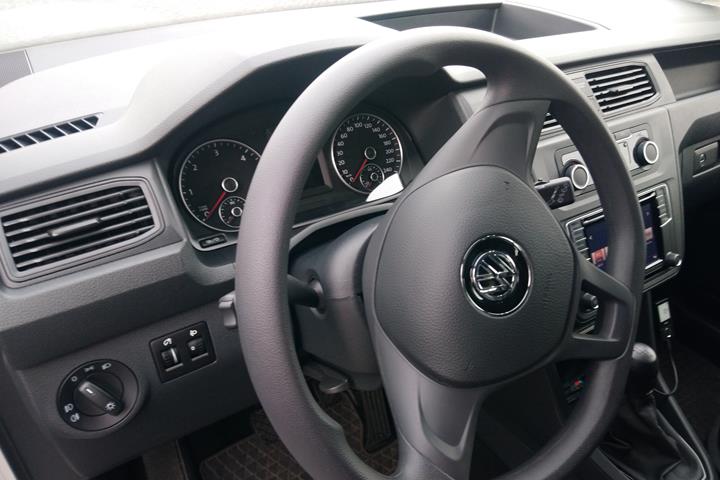 Hvid VW Caddy fra 2019