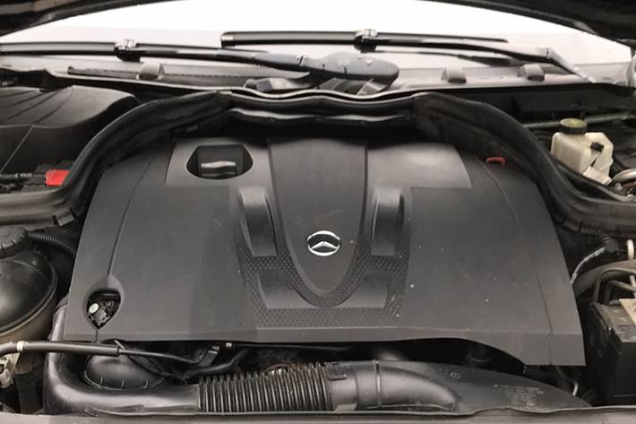 Sort Mercedes C220 fra 2008