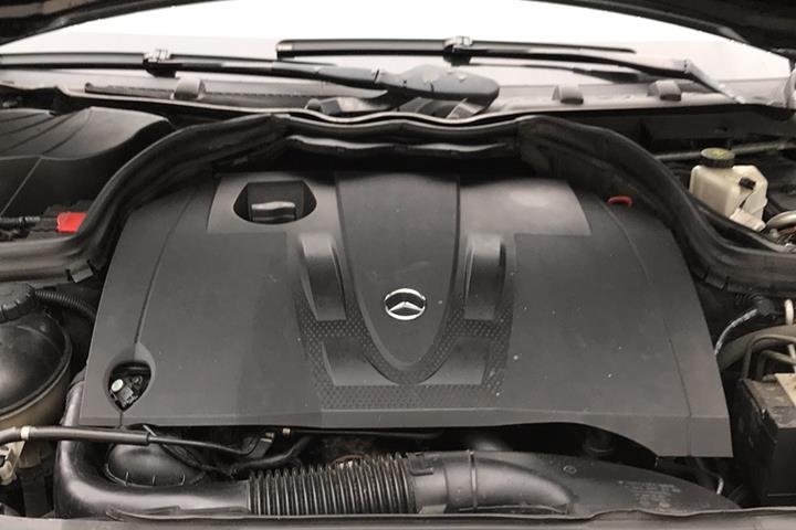 Sort Mercedes C220 fra 2008
