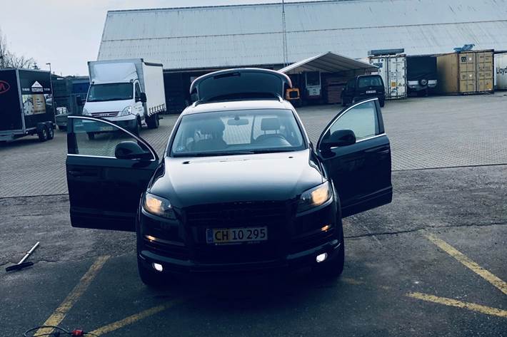 Sort Audi Q7 fra 2006