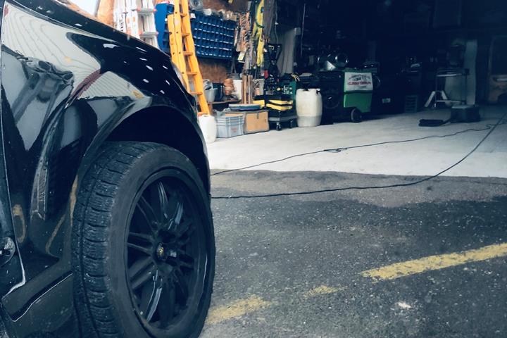 Sort Audi Q7 fra 2006