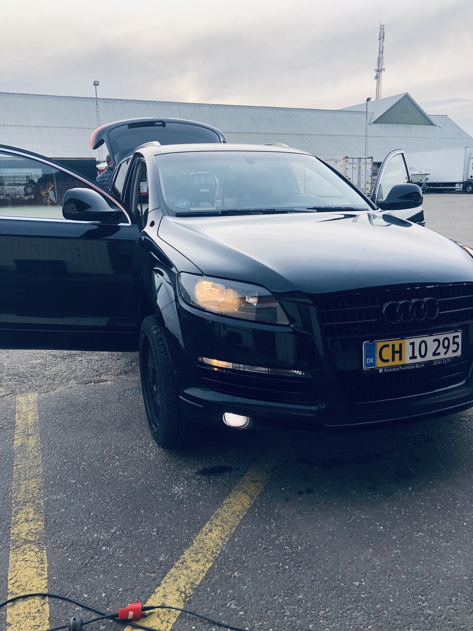 Sort Audi Q7 fra 2006