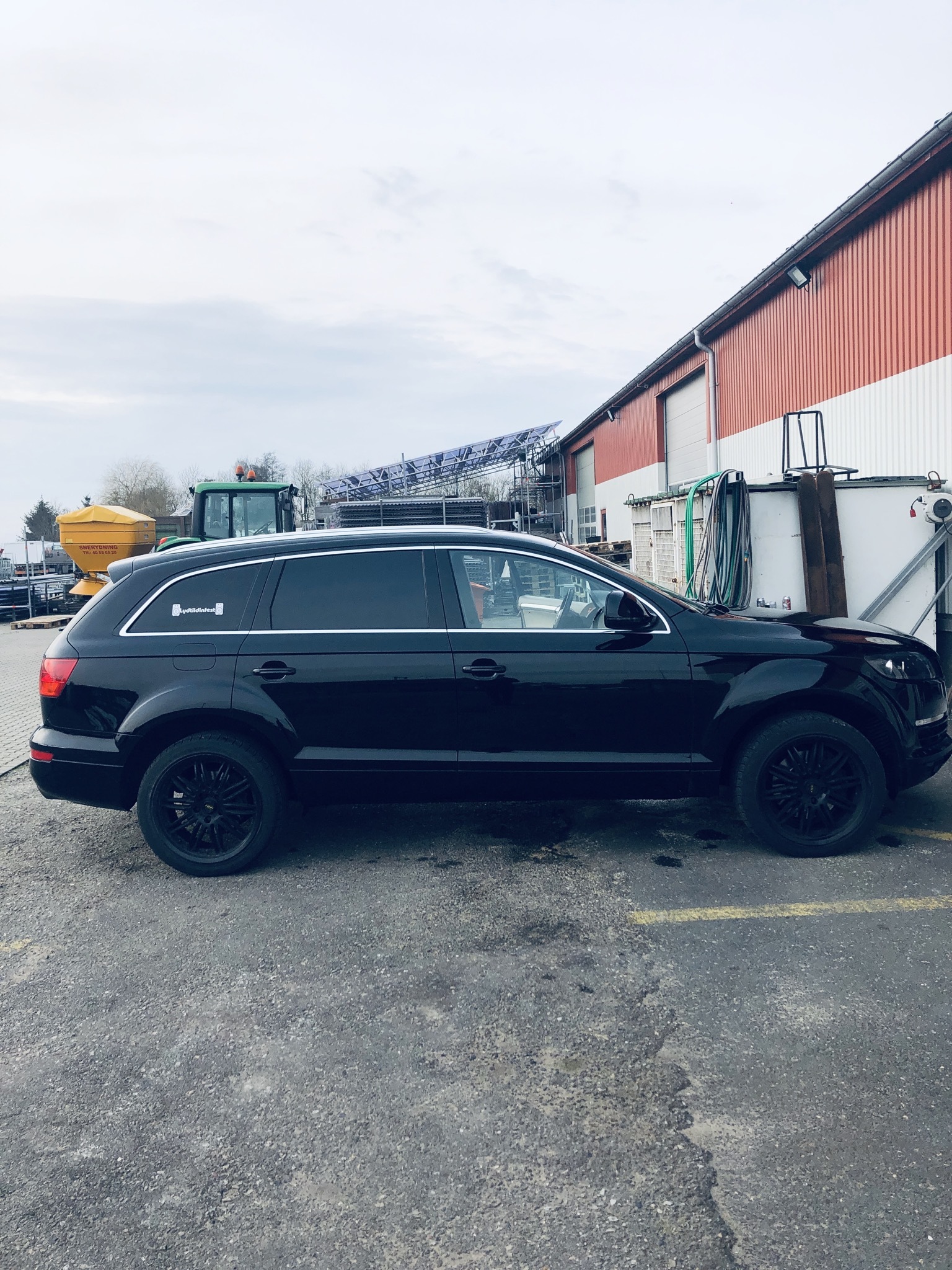 Sort Audi Q7 fra 2006
