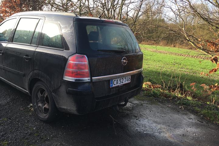 Sort Opel Zafira fra 2005
