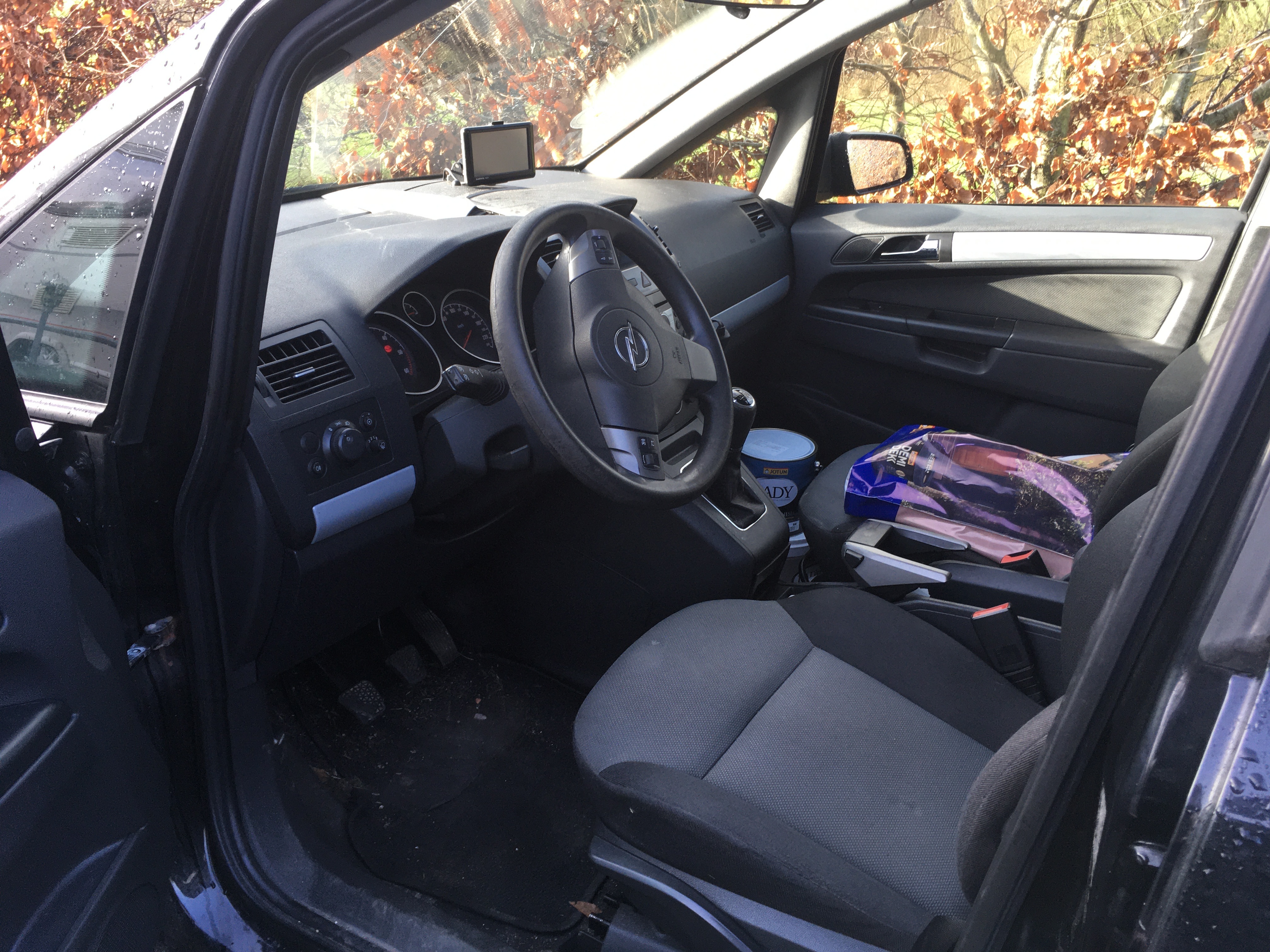 Sort Opel Zafira fra 2005