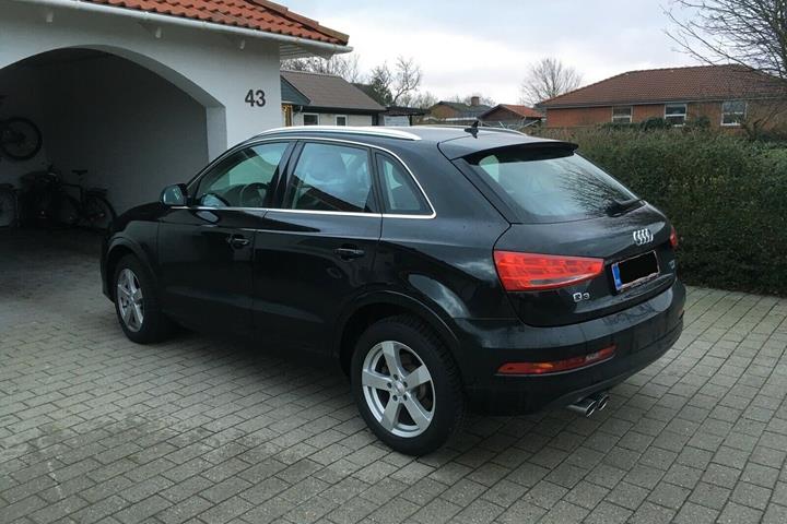Sort Audi Q3 fra 2018