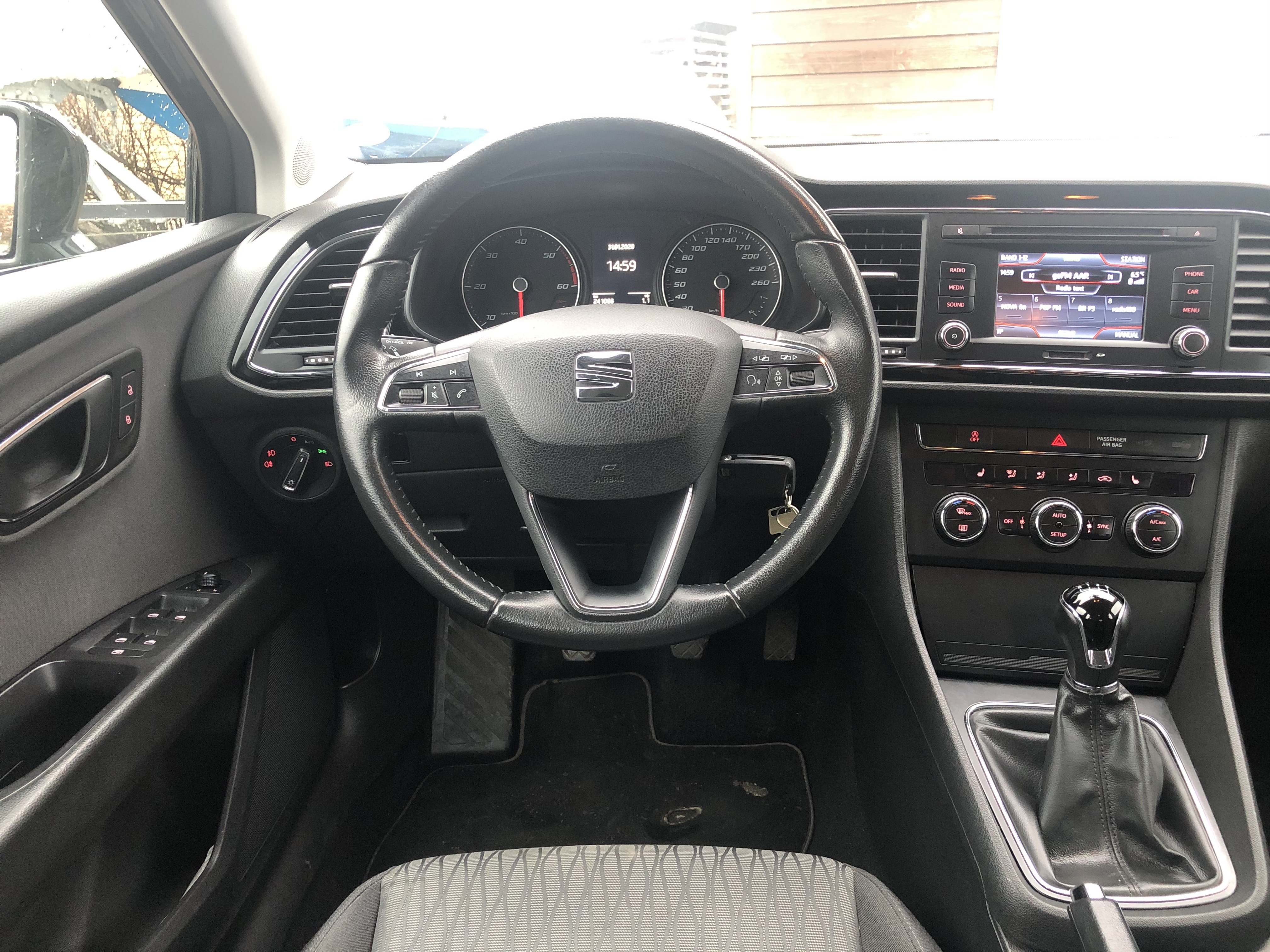Sort Seat Leon fra 2013