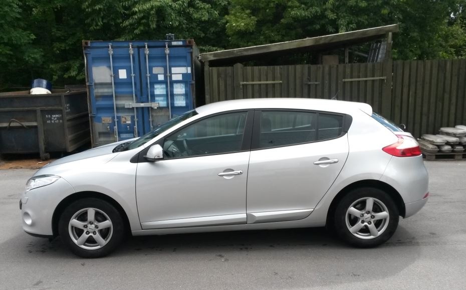 Grå Renault Mégane fra 2009