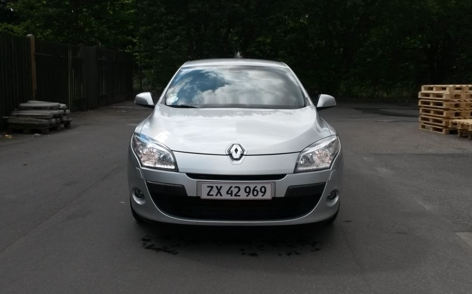 Grå Renault Mégane fra 2009