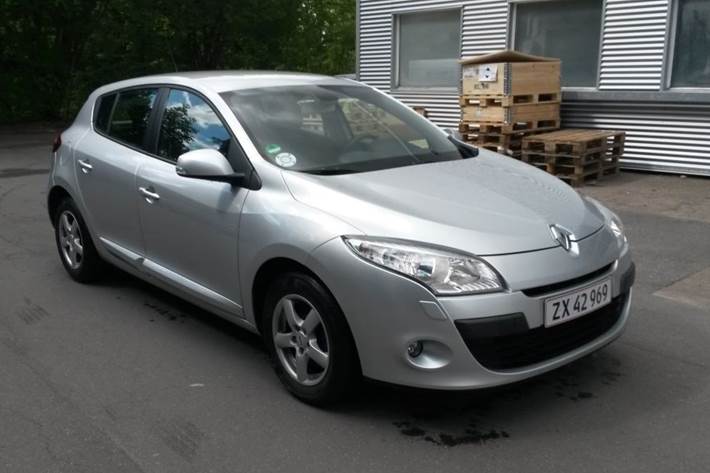 Grå Renault Mégane fra 2009