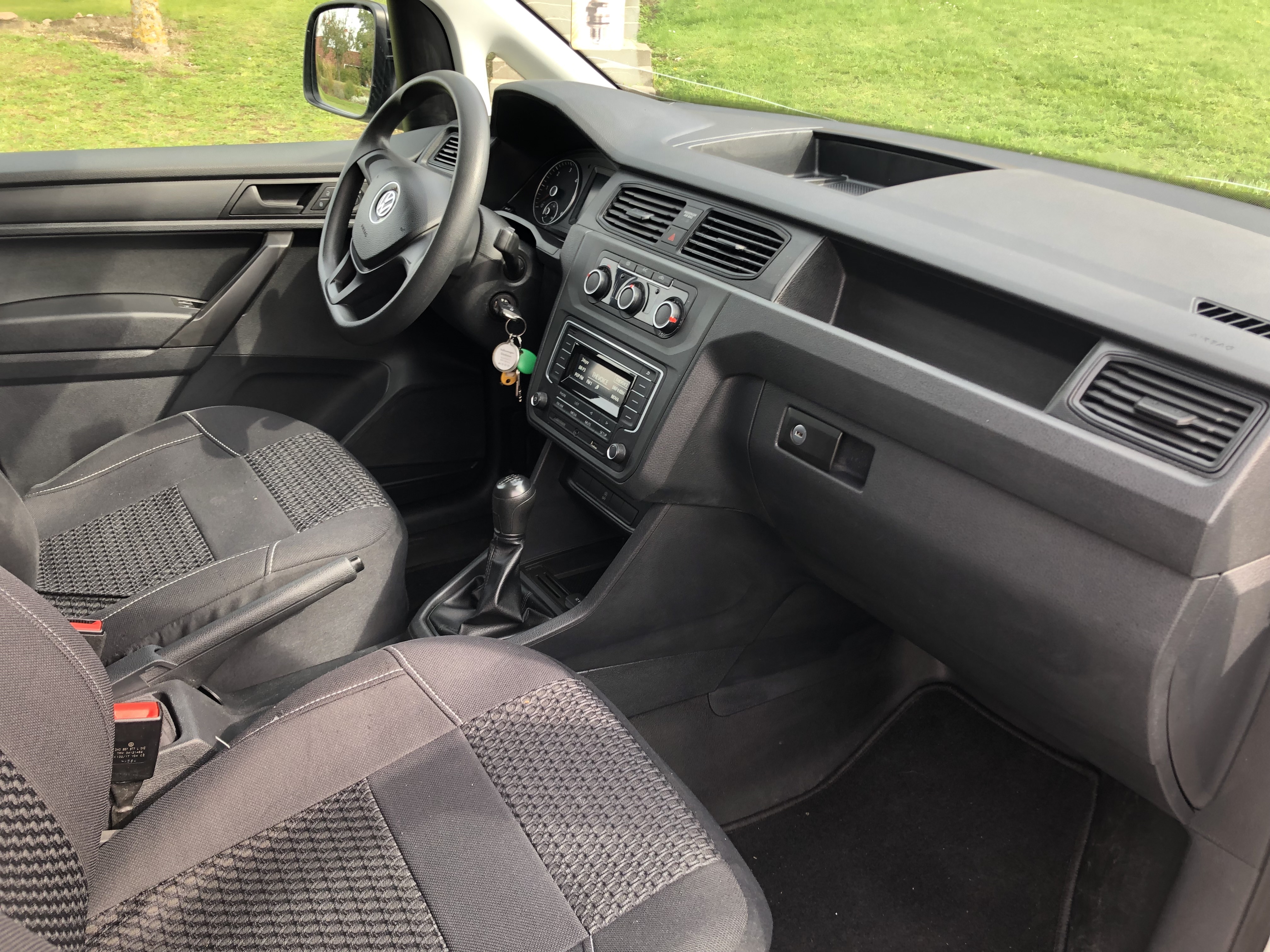 Hvid VW Caddy fra 2018