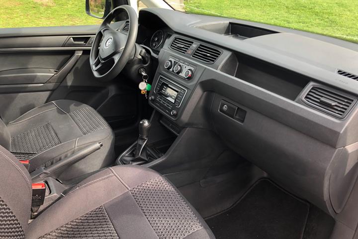 Hvid VW Caddy fra 2018