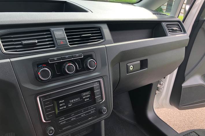 Hvid VW Caddy fra 2018