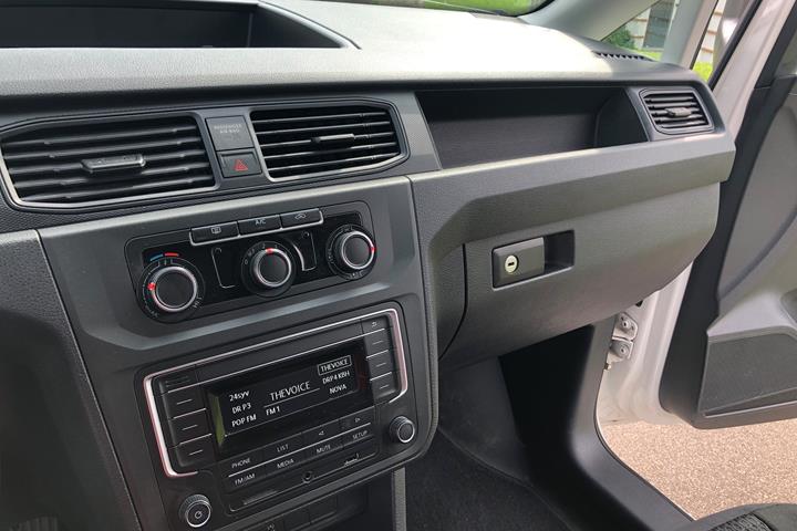 Hvid VW Caddy fra 2018