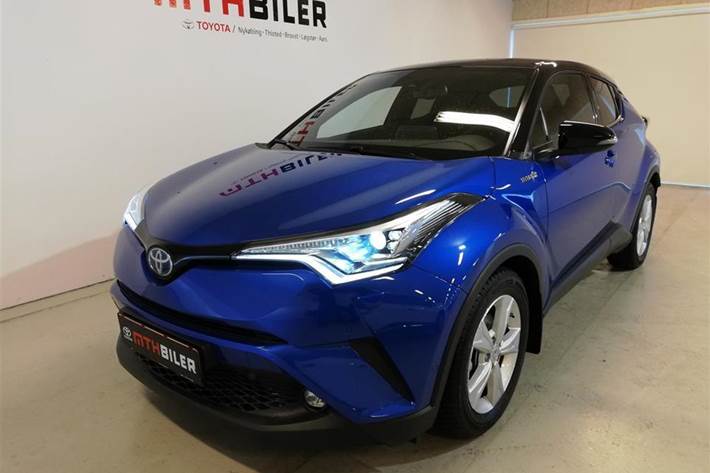 Blå Toyota C-HR fra 2019