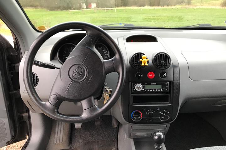 Sort Daewoo Kalos fra 2004