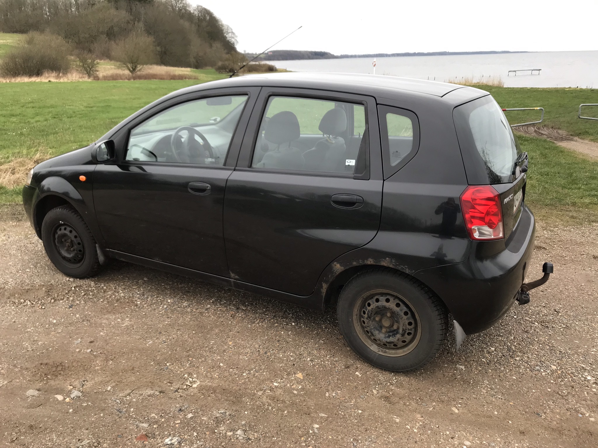 Sort Daewoo Kalos fra 2004