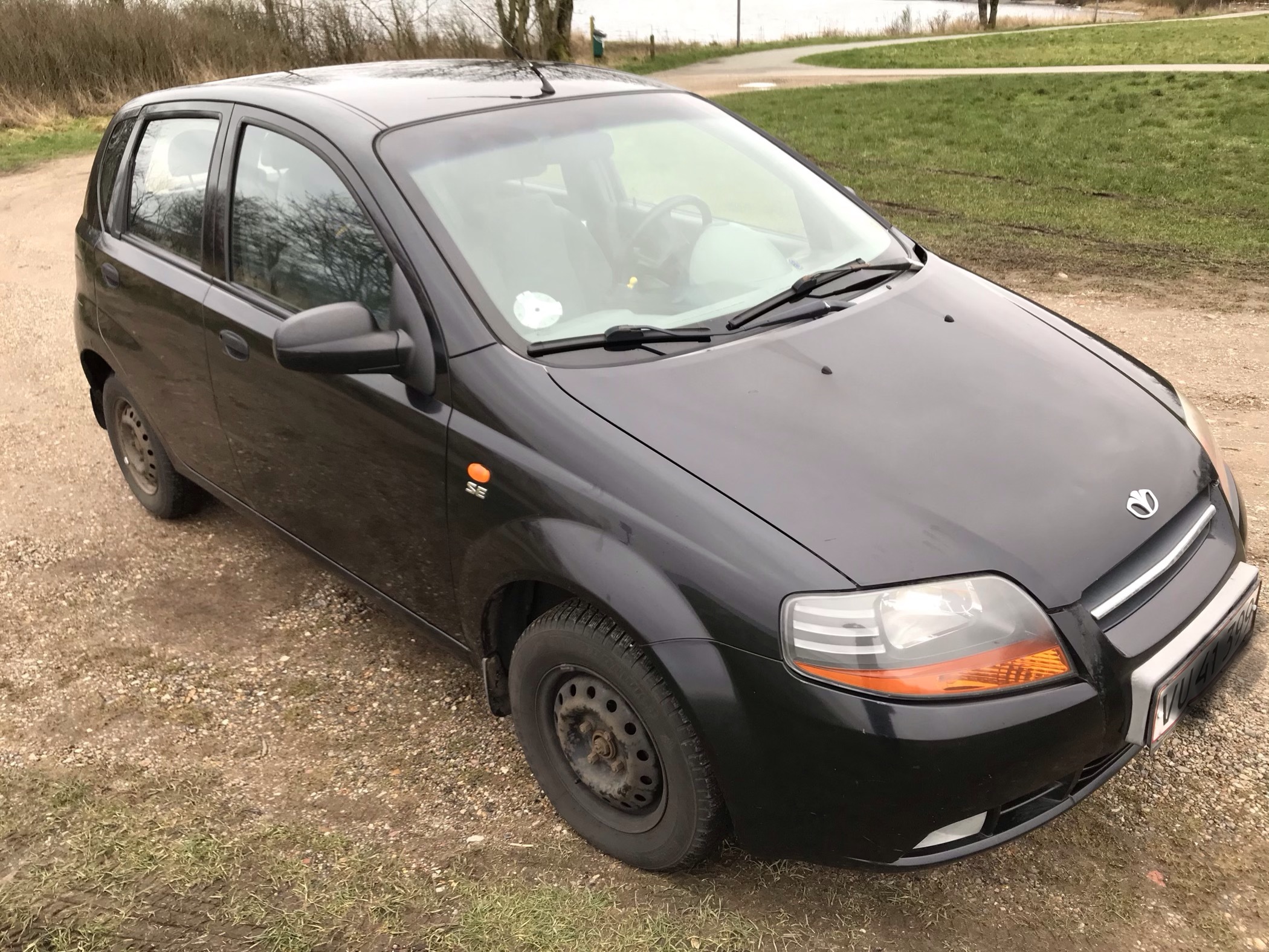 Sort Daewoo Kalos fra 2004