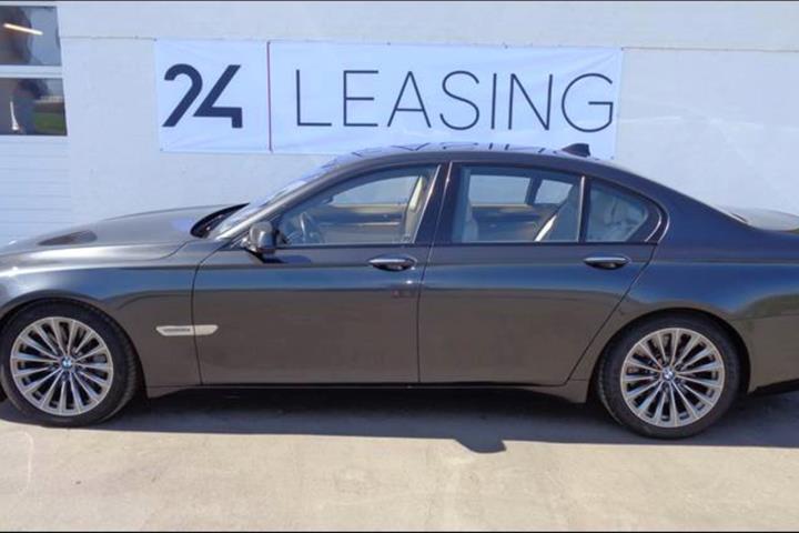 Sort BMW 760i fra 2010