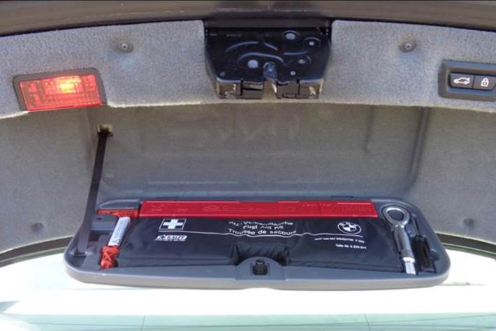 Sort BMW 760i fra 2010