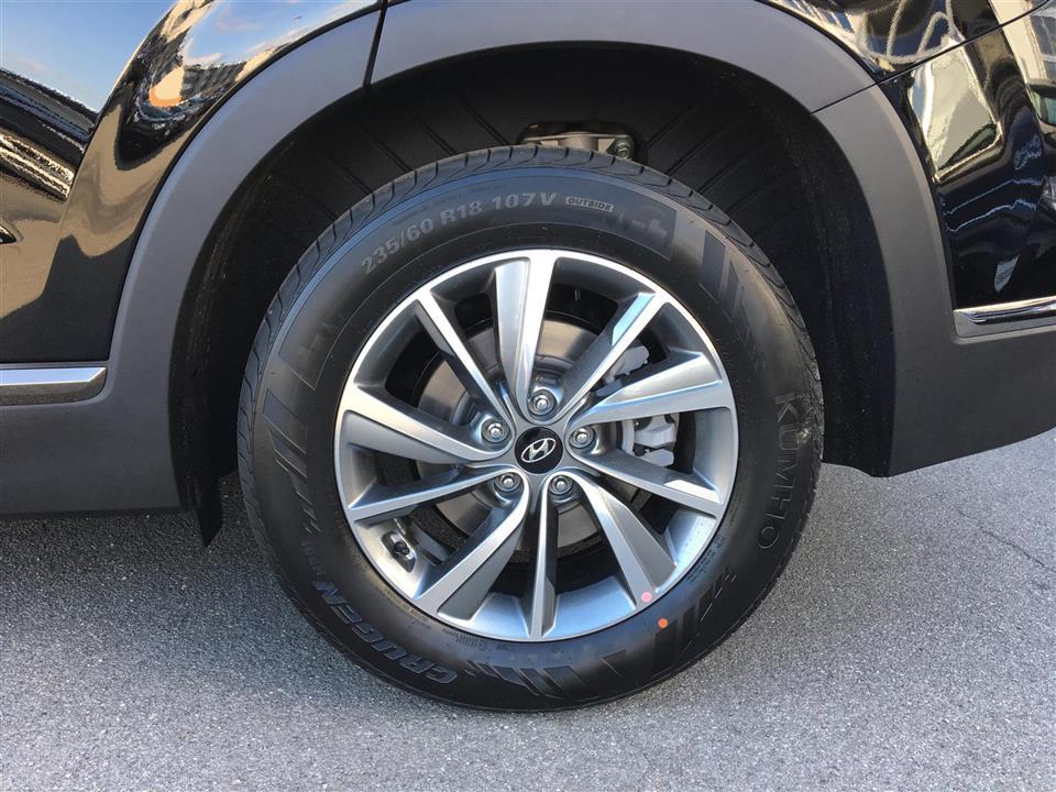 Sort Hyundai Santa Fe fra 2020