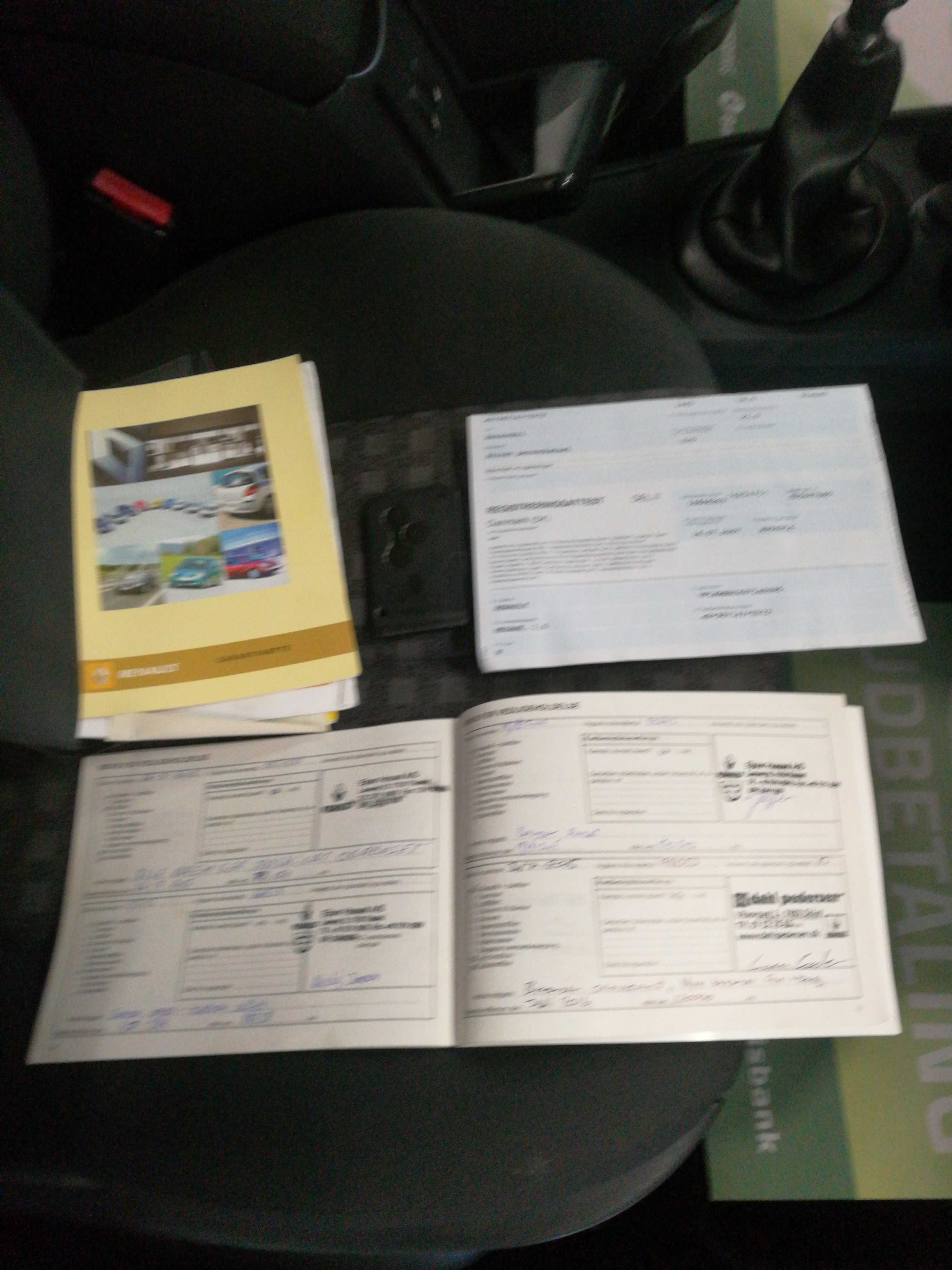 Grå Renault Mégane fra 2007