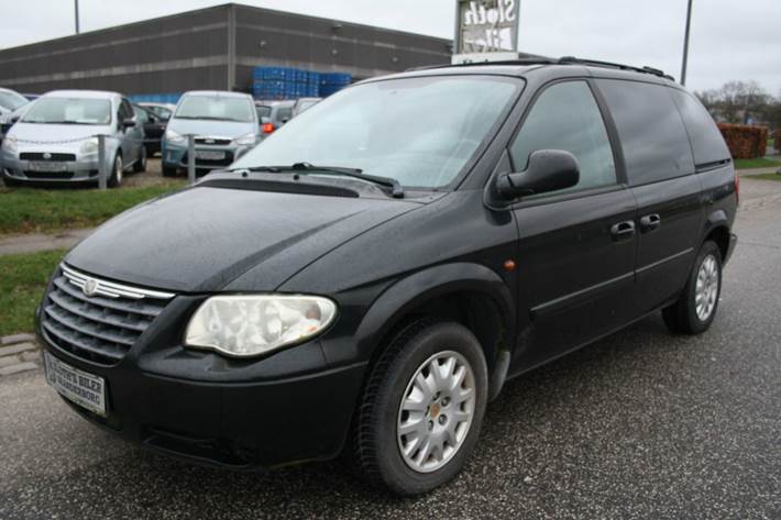 Sort Chrysler Voyager fra 2006