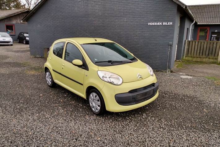 Gul Citroën C1 fra 2006