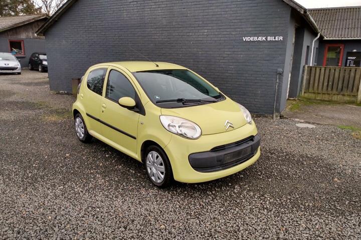 Gul Citroën C1 fra 2006