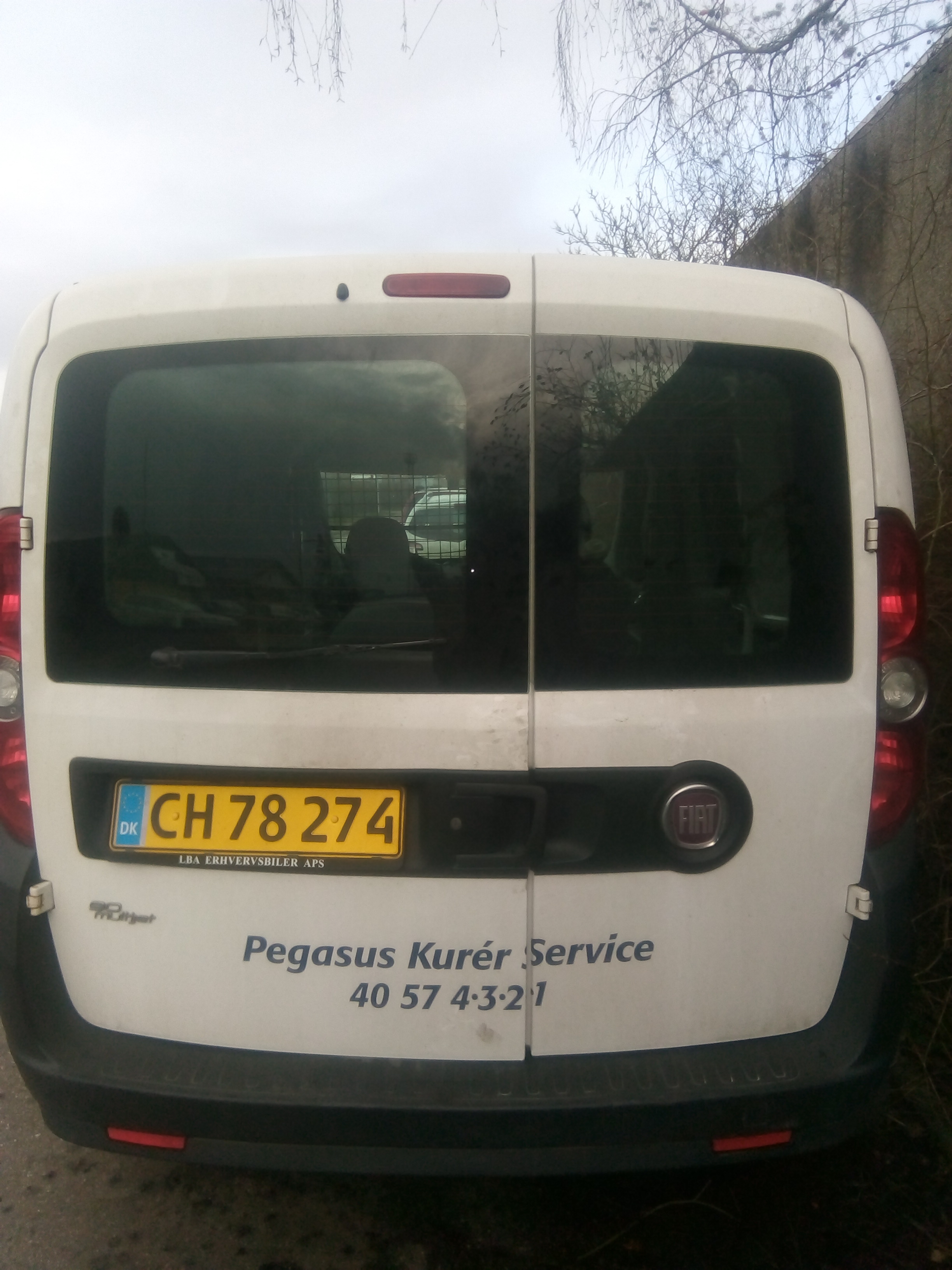 Hvid Fiat Doblò Cargo fra 2010