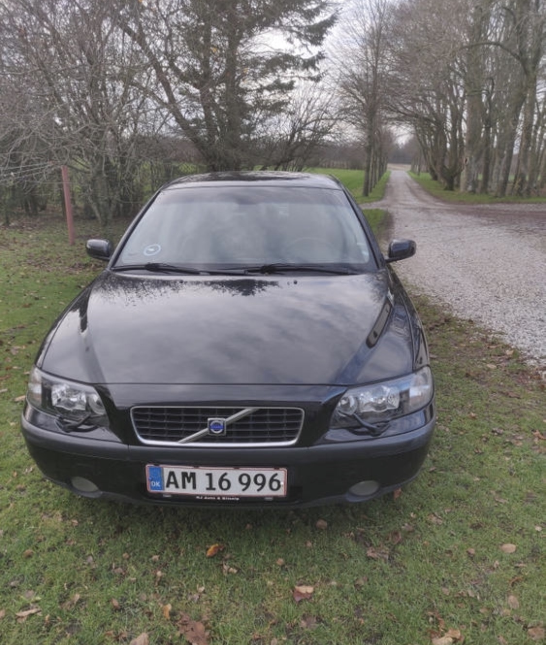Sort Volvo S60 fra 2003