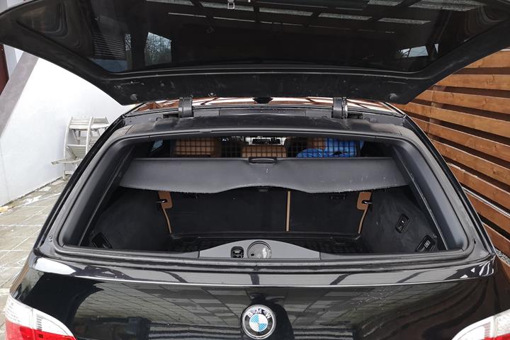 Sort BMW 525d fra 2007
